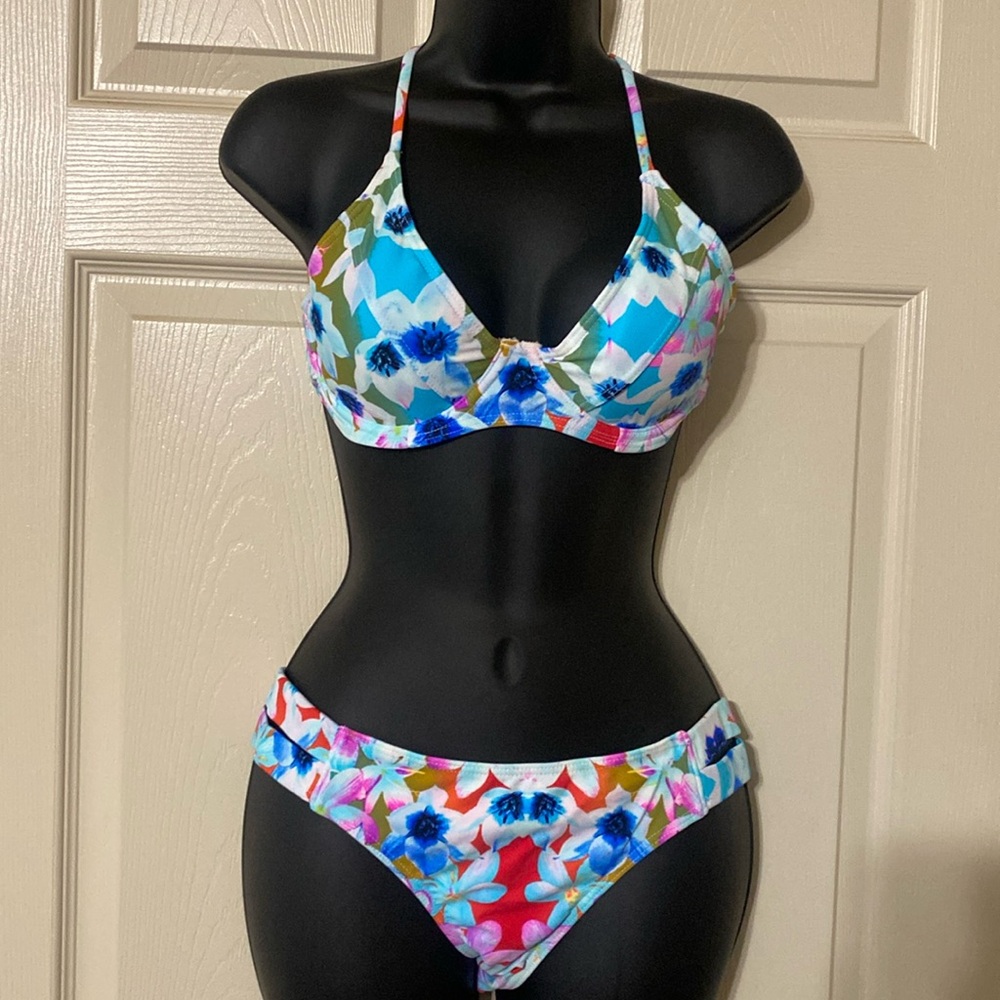 Floral bikini
